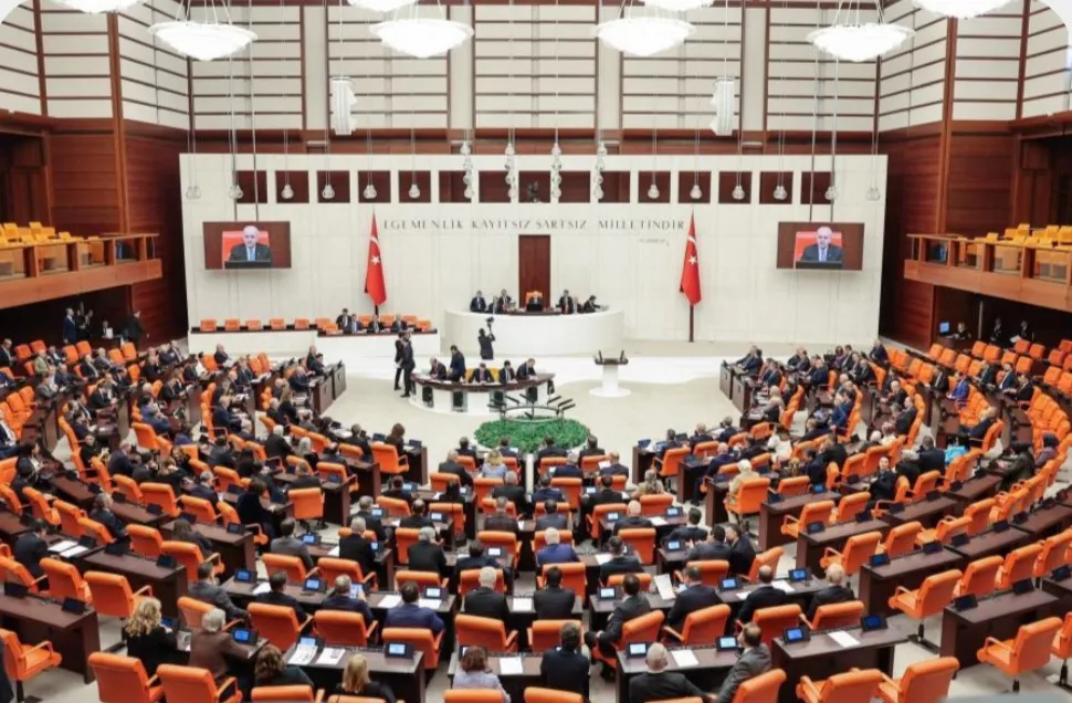 Yükseköğretime ilişkin düzenlemeleri içeren kanun teklifi: Teklifin ilk 13 maddesi kabul edildi