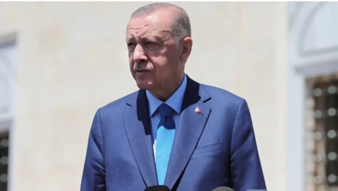 Cumhurbaşkanı Erdoğan cuma namazını Üsküdar'da Hz. Ali Camisi'nde kıldı