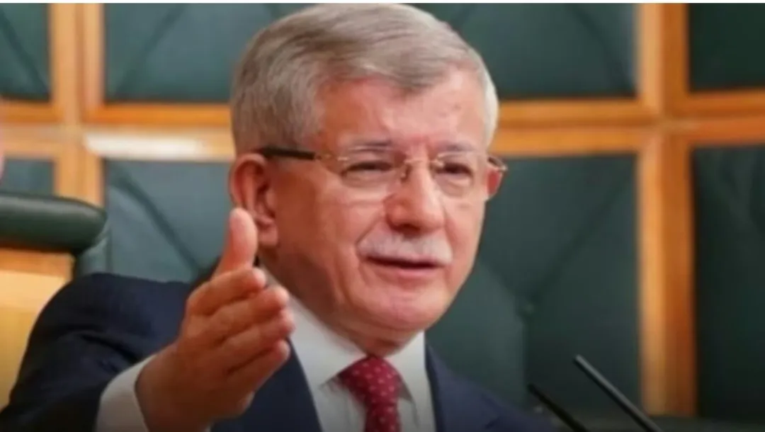 Ahmet Davutoğlu siyaseti bırakıyor: Gelecek Partisi feshedildi