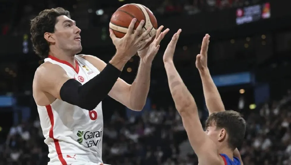 Cedi Osman yıldızlaştı, Türkiye Litvanya’yı farklı yendi