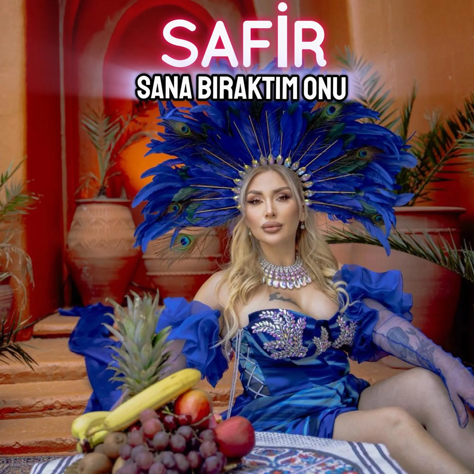 YILDIZ TİLBE ,SAFİRE'YE ÖYLE BİR ŞARKI  HEDİYE ETTİ Kİ - Fotoğraf Galerisi 1