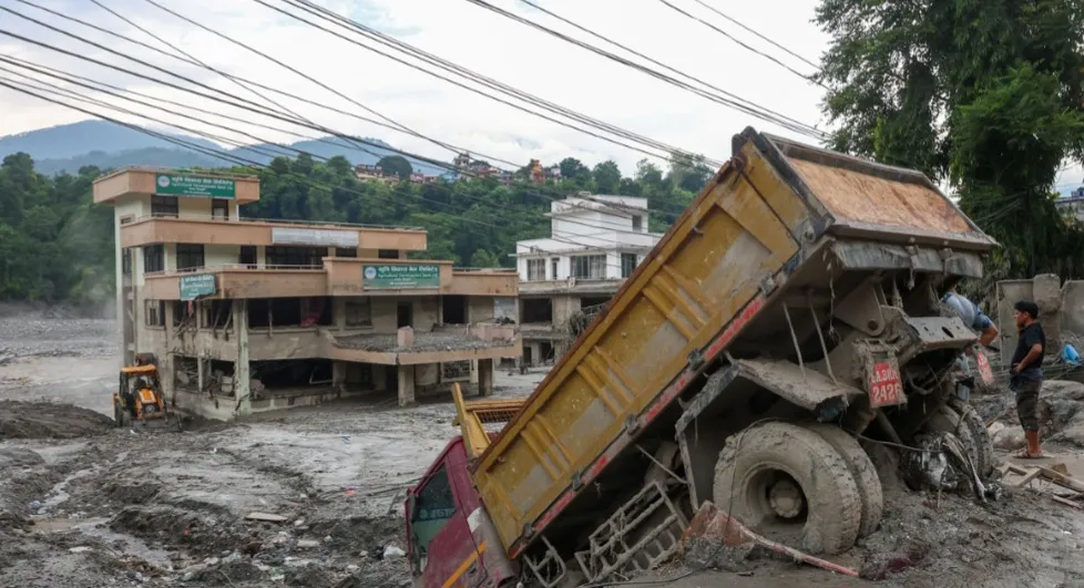 Nepal’de sel felaketinin bilançosu ağırlaşıyor: 691 can kaybı, 3 binden fazla kişi aranıyor