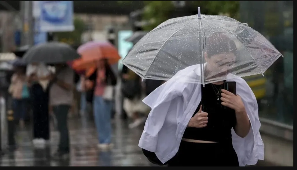 Meteoroloji'den çok sayıda il için uyarı: Kuvvetli yağış ve fırtına etkili olacak