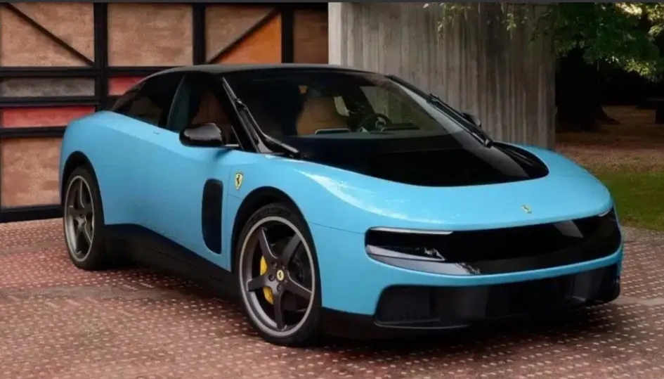 Tartışmalı Ferrari Luce, açık artırmada 40 milyon dolara satıldı