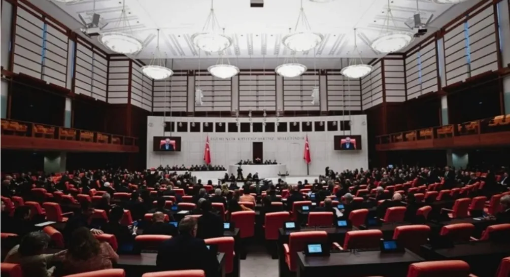 Çerçeve yasaya evet ve hayır diyen milletvekil listesi