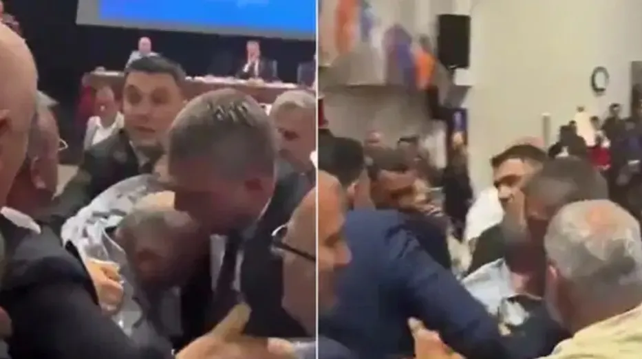 AKP'li belediye başkanını eleştiren 25 yıllık AKP'li yaka paça salondan atıldı
