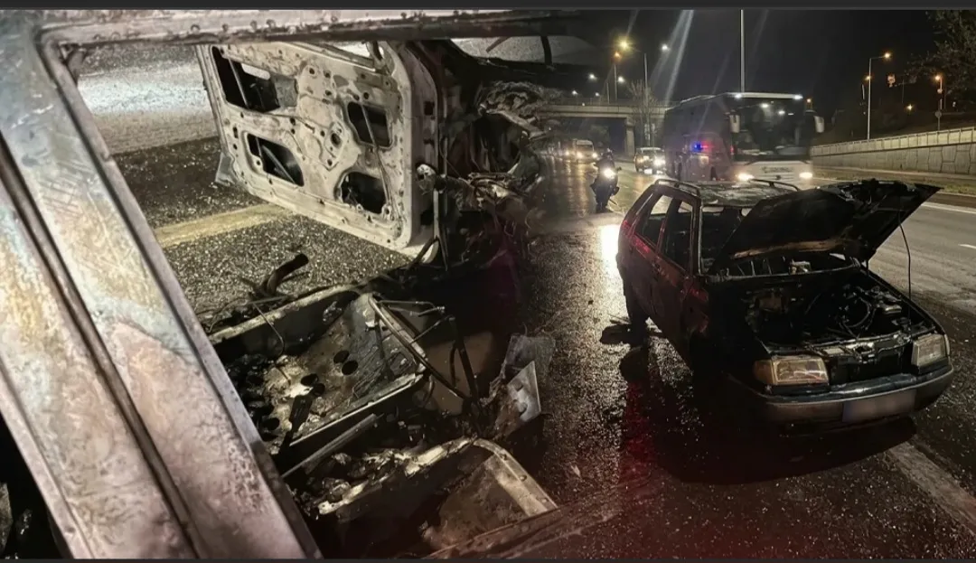 Eskişehir'de otomobil alev alev yandı! Sürücü son anda kurtuldu, araç kullanılamaz hale geldi
