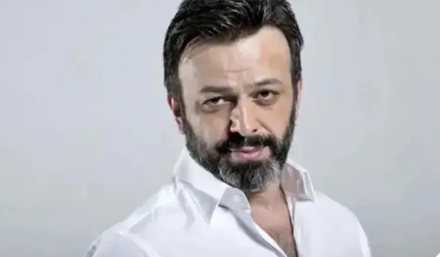 SON DAKİKA | Ünlü oyuncu Serhat Mustafa Kılıç evinde ölü bulundu: Kol ve bacaklarında morluklar...