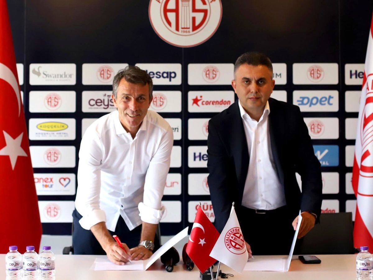 Antalya sporda Korkmaz imza