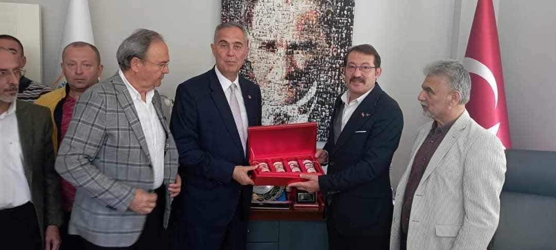 ÇORABATIR'DAN  PARTİSİNE BAĞLILIK  MESAJI