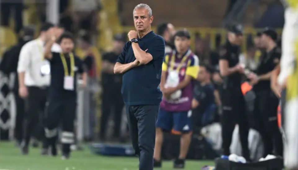 Fenerbahçe, UEFA Şampiyonlar Ligi 2. Eleme Turu rövanş maçında Gornik Zabrze'ye konuk olacak. Sarı-lacivertlilerin teknik direktörü İsmail Kartal, sahaya süreceği 11'i netleştirmeye başladı.