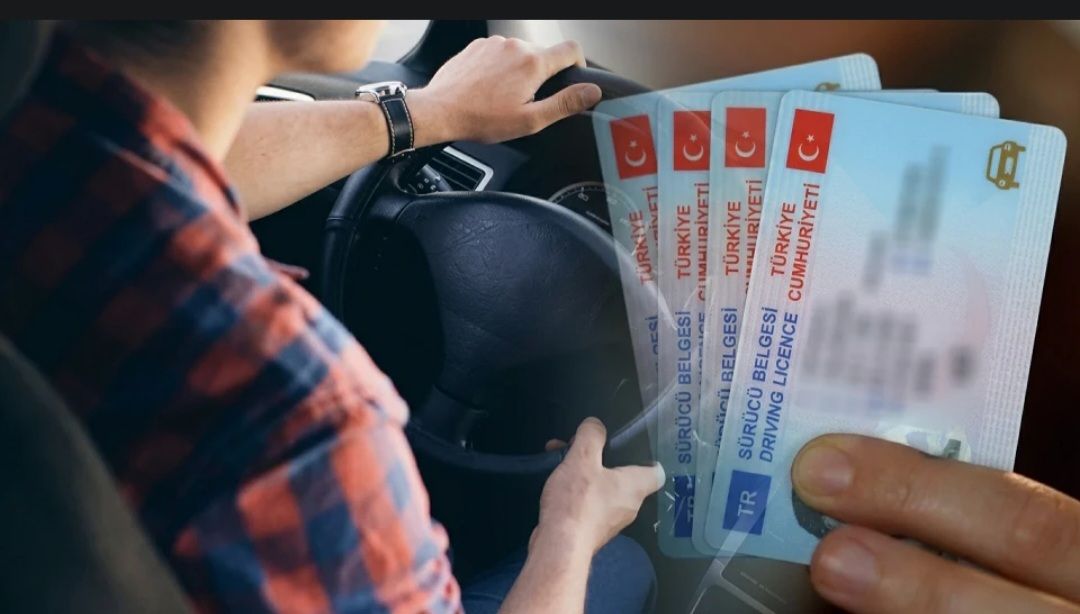 Ehliyetinizin arka yüzüne hiç baktınız mı? Küçük detay büyük sorun çıkarabiliyor